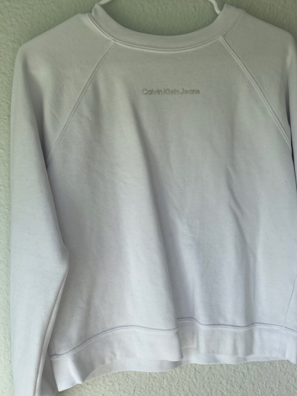 Calvin Klein White Crewneck Sweatshirt with Subtle Logo